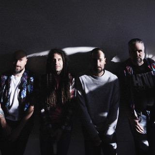 .Moneen.