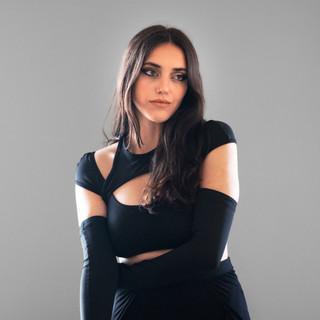 LUCIA CARO