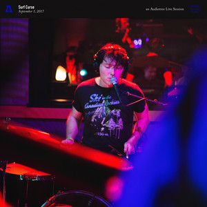 Écouter "All Is Lost - Audiotree Live Version" de Surf Curse