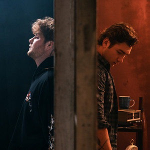 Écouter "Give You Love" de Alex Warren