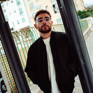 Écouter "Arrivano i prof (Original Soundtrack)" de Rocco Hunt