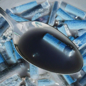 Écouter "Meet Her At The Love Parade - Beuk Mix" de Vieze Asbak