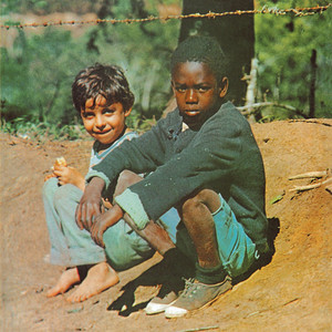 Écouter "San Vicente" de Milton Nascimento