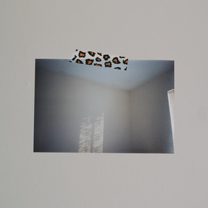 Écouter "Off and On" de SALES