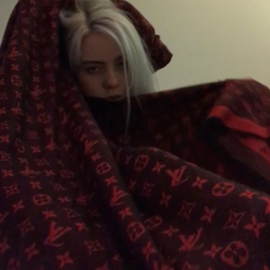 Écouter "bitches broken hearts" de Billie Eilish