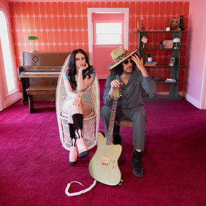 Écouter "Rebecca" de Mojo Juju