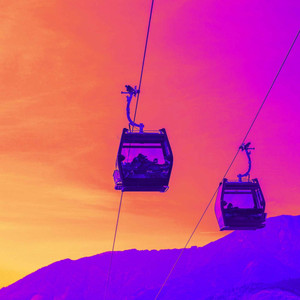 Écouter "Bossa Nova Piano Duo Soundtrack for Sweet Clouds" de Jazz Classique