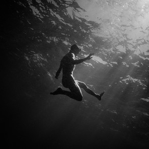 Écouter "Finché Non Mi Seppelliscono" de Blanco