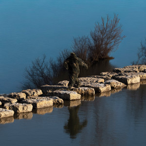 Écouter "Different Light" de Yebba