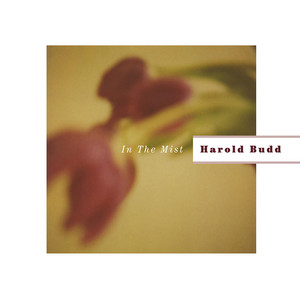 Écouter "The Whispers" de Harold Budd