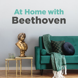 Écouter "Piano Sonata No. 14 in C-sharp minor, Op. 27, No. 2, "Moonlight": I. Adagio sostenuto" de Ludwig van Beethoven