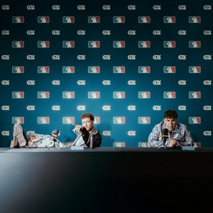 Écouter "GUAYA" de Quevedo