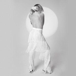 Écouter "Now That I Found You" de Carly Rae Jepsen