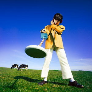 Écouter "Nothing Works" de Declan McKenna
