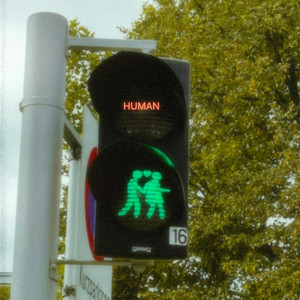 Écouter "Human" de L.zwo