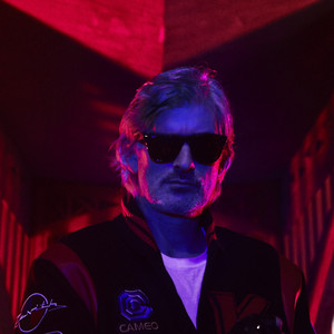 Écouter "Outsider - Donald Durand Rework" de Kavinsky