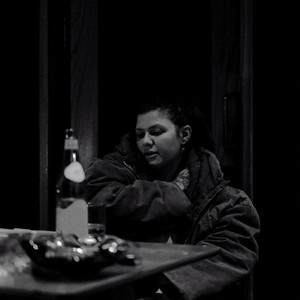 Écouter "Waterfall (I Adore You)" de Yebba