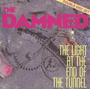 The Damned revela expectativas para turnê no Brasil, examina