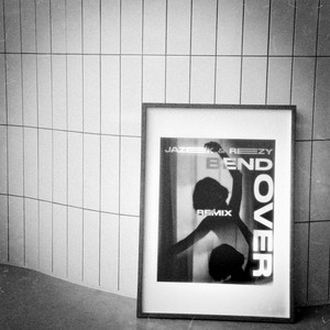 Écouter "Bend Over Remix" de reezy