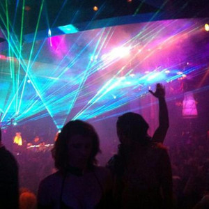 Écouter "set fire to the rain tekkno" de TEKKNO