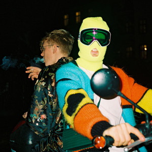 Écouter "Super Wavy" de Ski Aggu