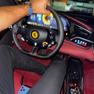 Écouter "FEFE" de MERO