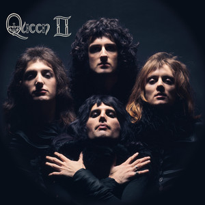 クイーン『Queen II / クイーンII』制作秘話：1974年発売の2ndアルバム