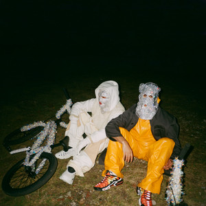 Écouter "Brividi - MEDUZA Remix" de Blanco