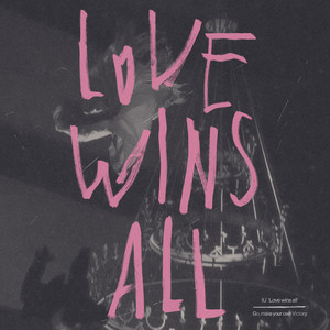 Écouter "Love wins all" de IU