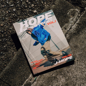 Écouter "what if… (dance mix)" de j-hope
