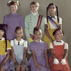 Écouter "Black Sky" de Indochine