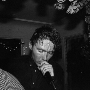 Écouter "Nervous" de Current Joys
