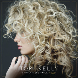 Écouter "First Heartbreak" de Tori Kelly