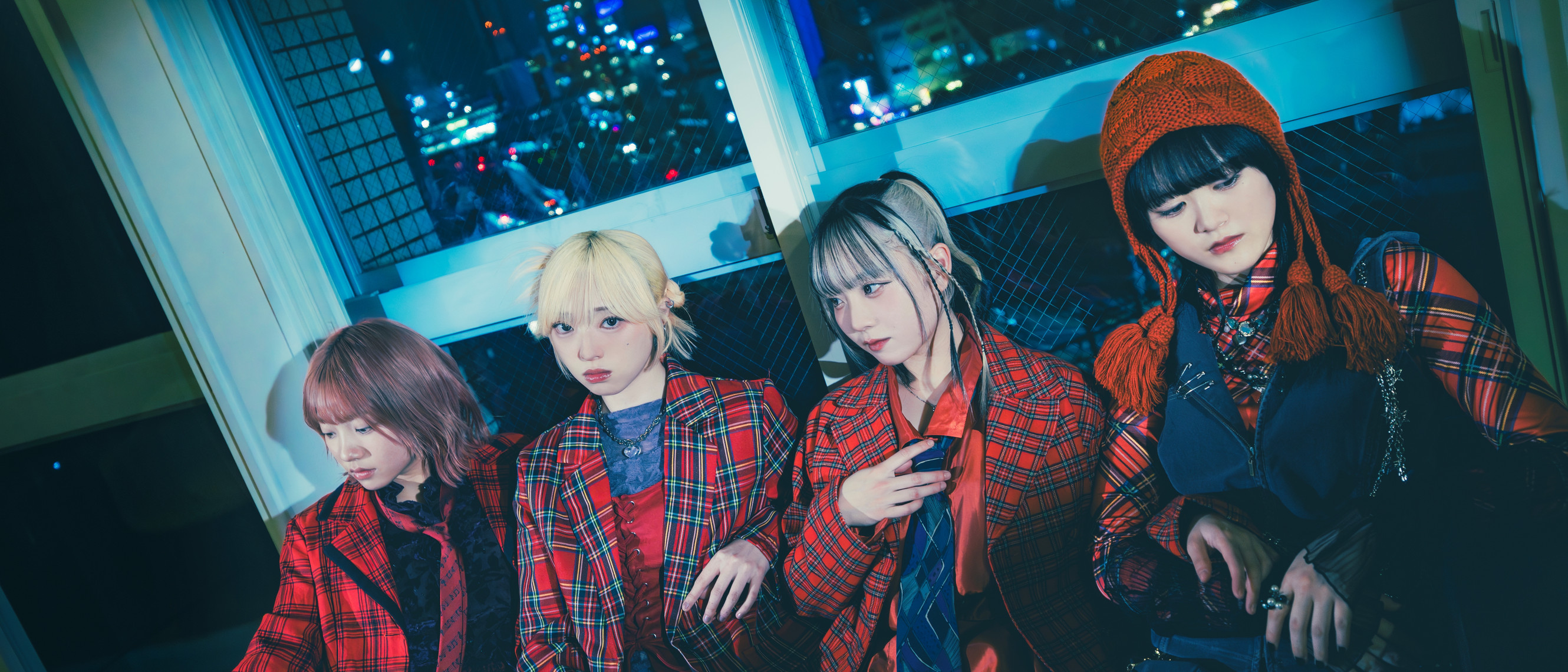 セブンス・ベガ, Dannie May, ちゃくら, the bercedes menz Tickets