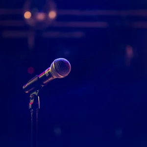 DISCOVER NEW MUSIC cover
