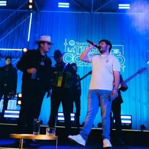 Tololoche Chicoteado playlist cover