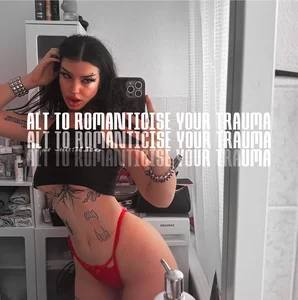 Alt To Romanticise Your Trauma to 💄🥀 cover