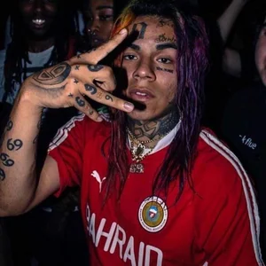 Imagem de 6ix9ine
