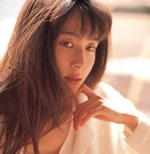 ZARD坂井泉水 Zard: Izumi Sakai 坂井泉水, a tribute - playlist by Lonely Driver