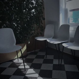 Empty waiting room cover