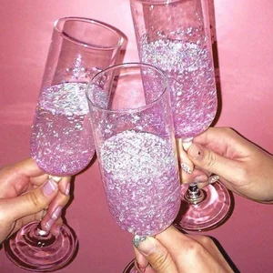 #6. pop girlies💞🪩🥂 Punk Pop Playlist Spotify