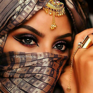 Arabic Oriental Bass Chill House 2026 playlist cover