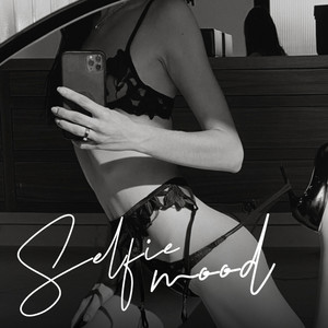 How To Take The Hottest Lingerie Selfie  Fleur du Mal
