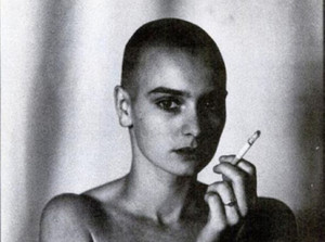 did sinead o'connor smoke cigarettes in real life 23 years ago, I took a plane to Dublin to photograph the late O' Connor. She lived a fairly scruffy flat on the edge of town and offered me a space Sinead. Growing up, Nothing Compares