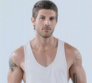 Imagem de Chay Suede