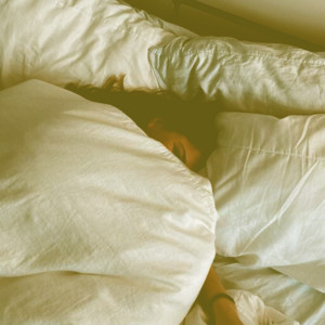 pov: ur crying in bed