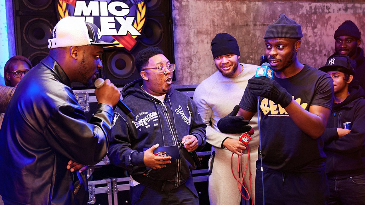 NAMESBLISS & DEERIGINAL TAKE ON SHAKES & MIC OF COURSE! | Red Bull Mic ...